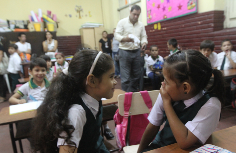 Escuela En Paraguay