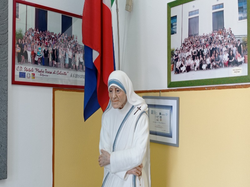 Statua Madre Teresa