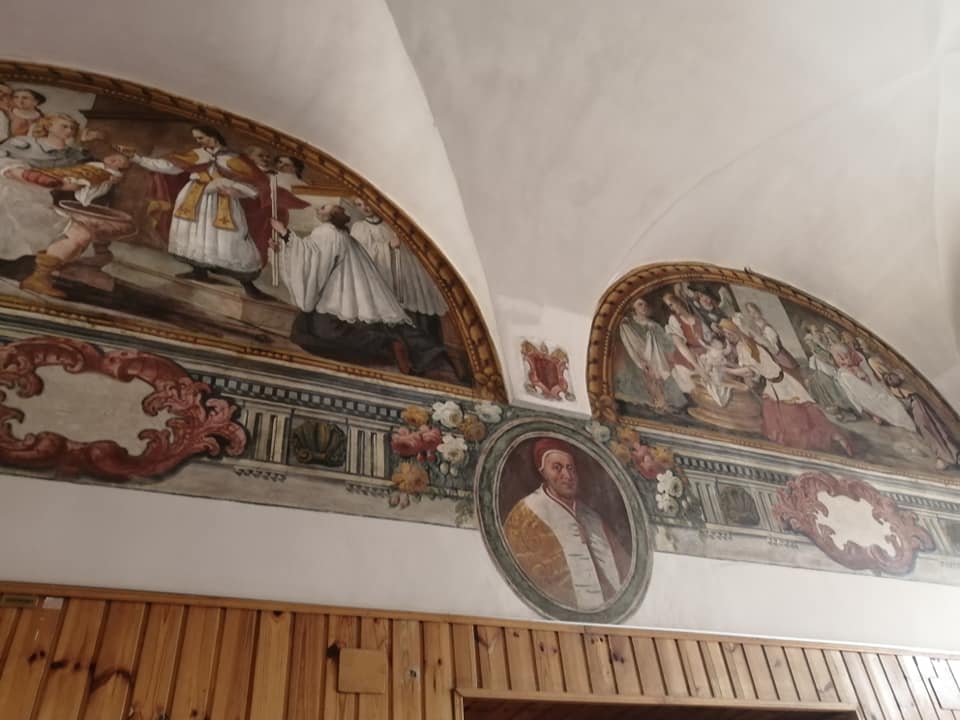 Gli Affreschi del chiostro del convento dei frati minori di Biancavilla sono fra le alte testimonianze di arte e cultura della cittadina