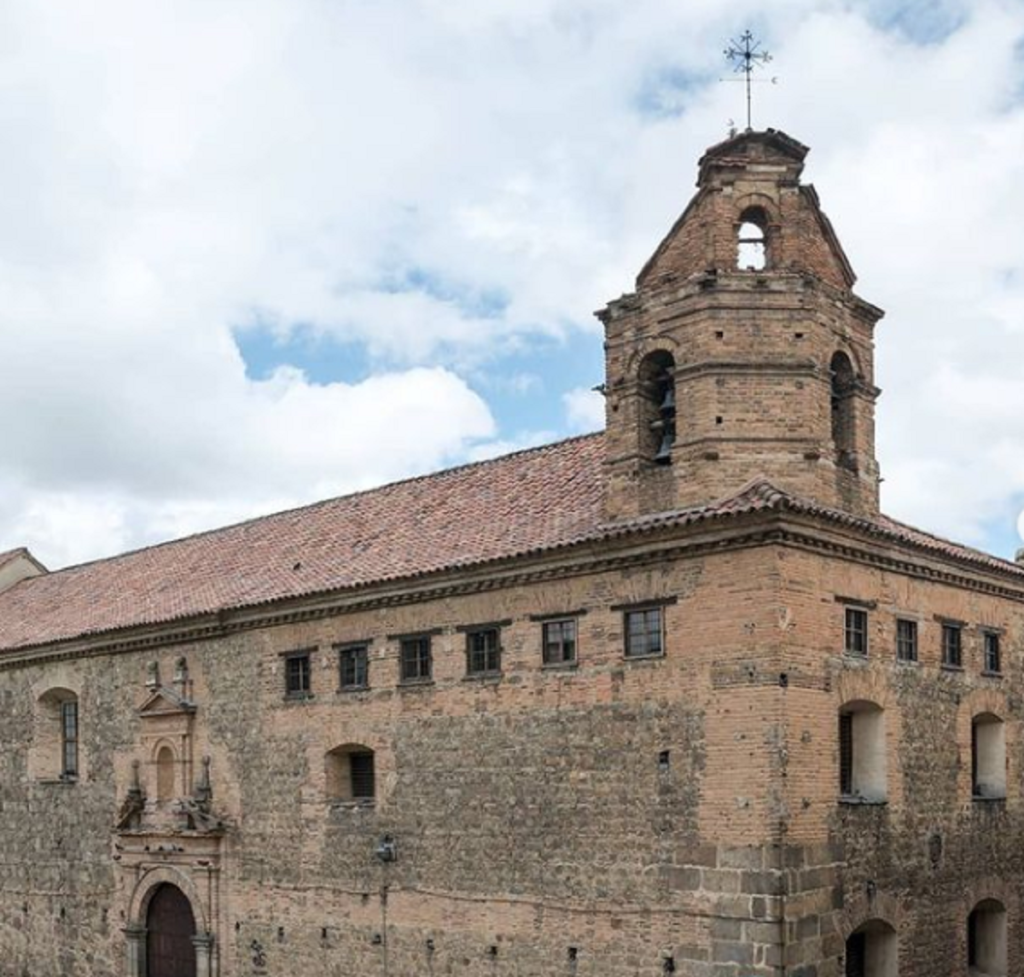 Museo Santa Clara - Fachada Del Museo