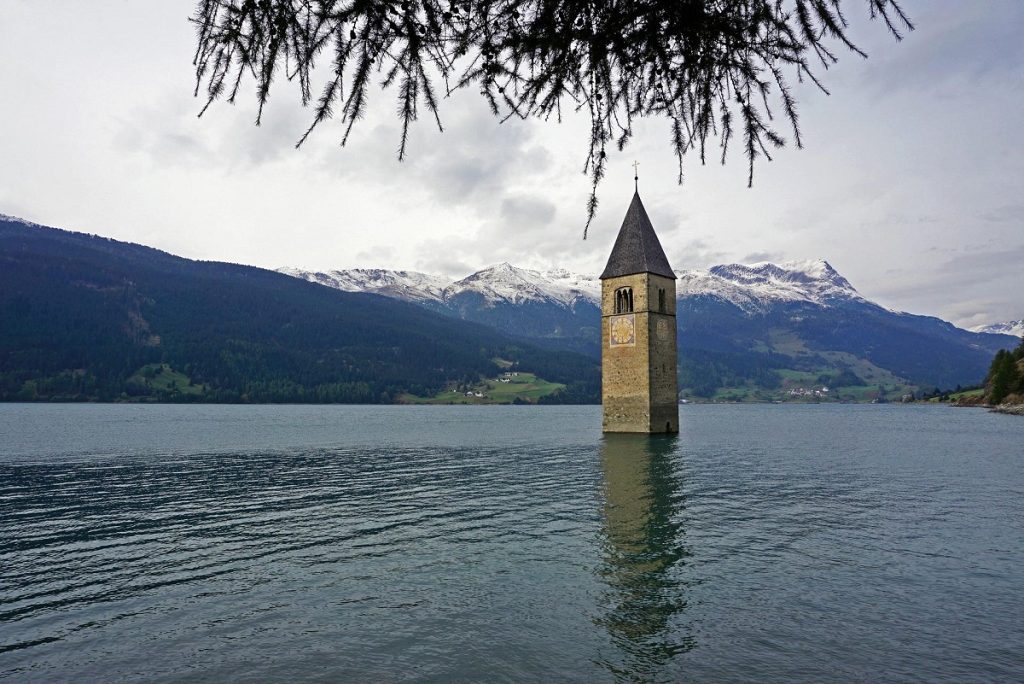 campanario sumergido - Campanario En El Lago