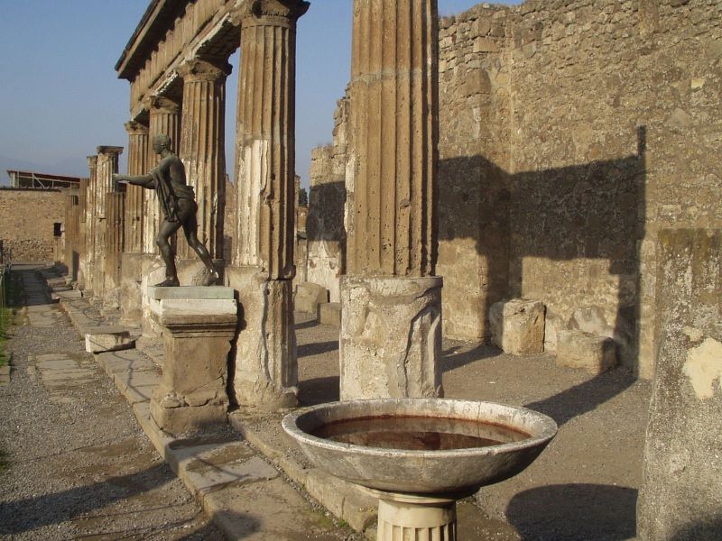 Nápoles - Columnas Pompeya