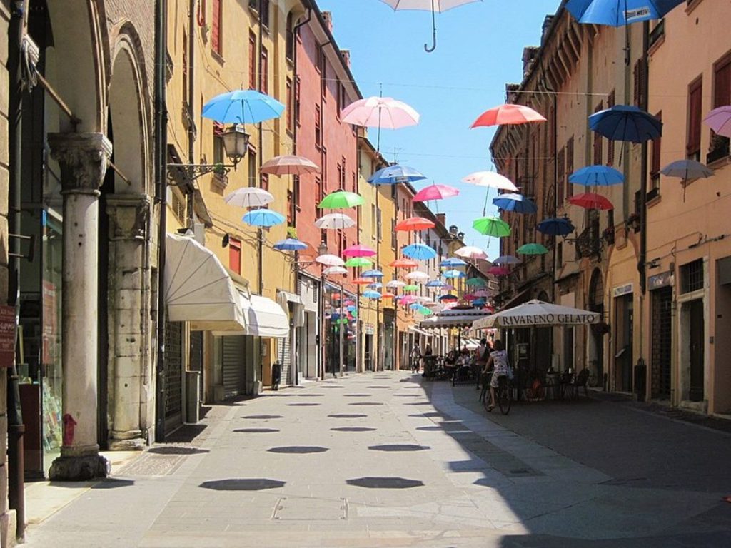 Ferrara - Quitasoles