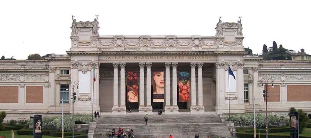 Parte Delantera De Un Museo En Italia