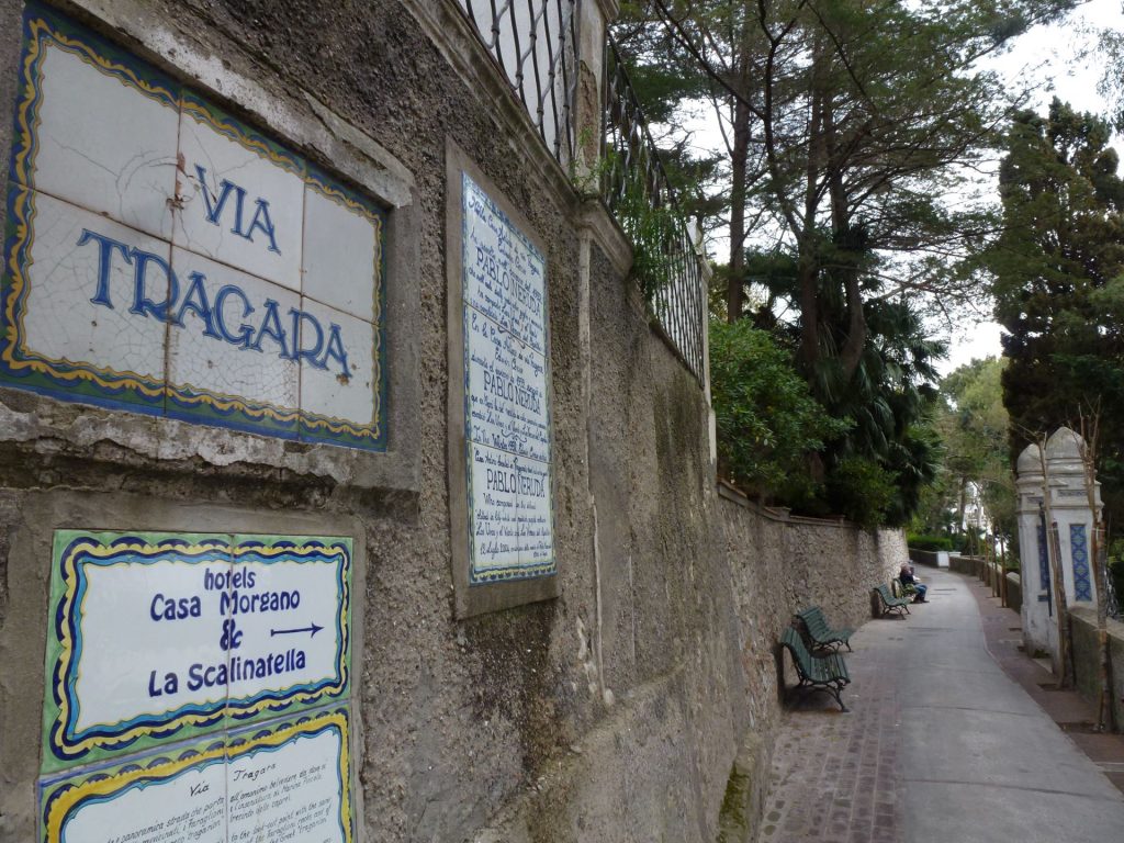 Lettere Maiuscole - Capri
