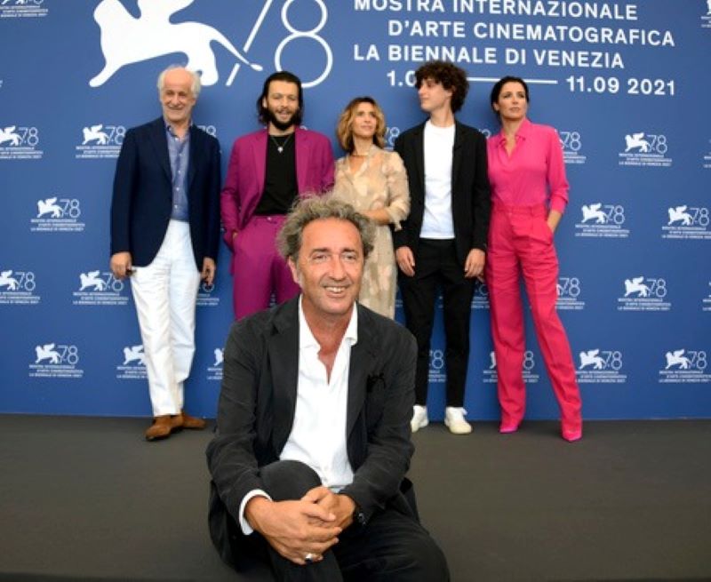 È stata la mano di Dio - Biennale