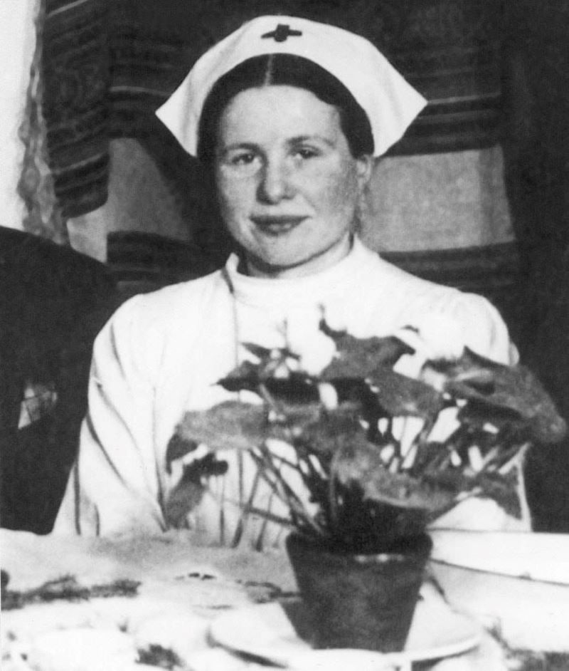 Mujeres - Irena