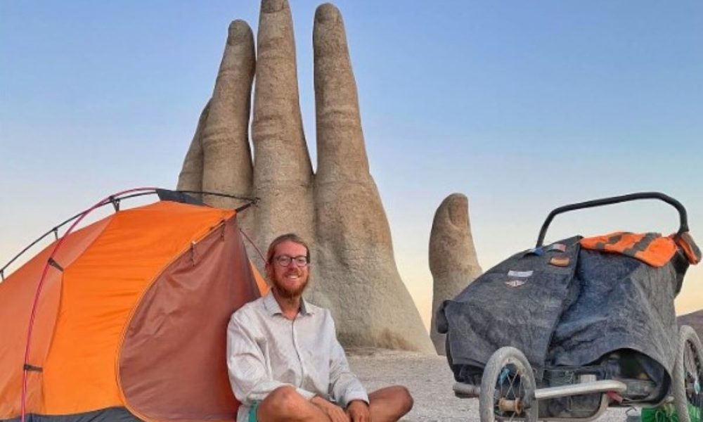 Vuelta al mundo - Mano En Desierto