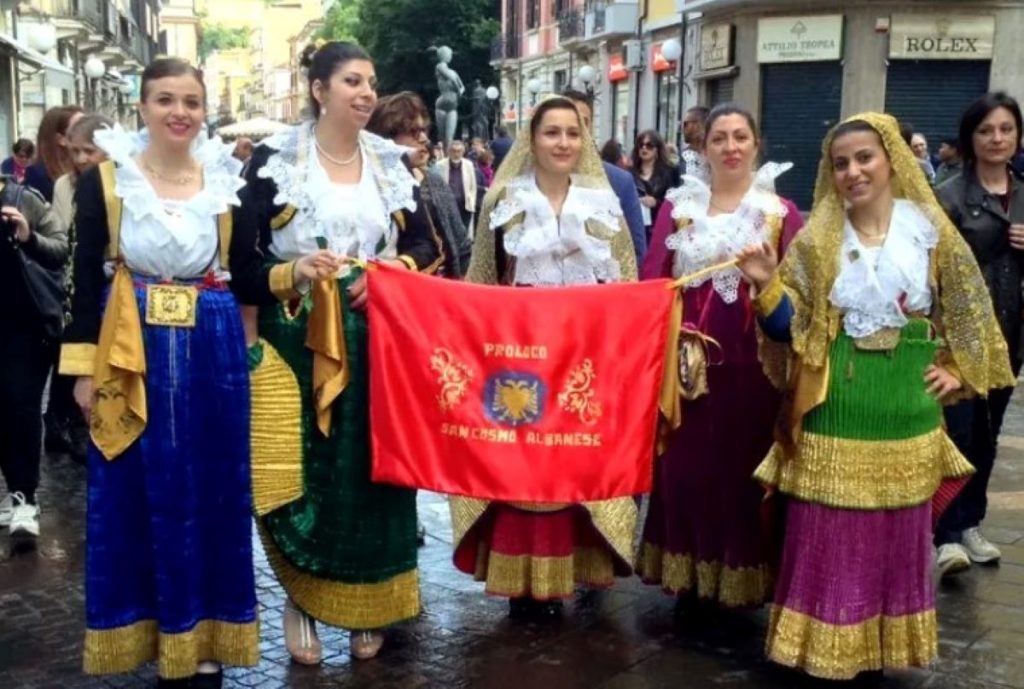 Arbëreshë - Trajes Típicos
