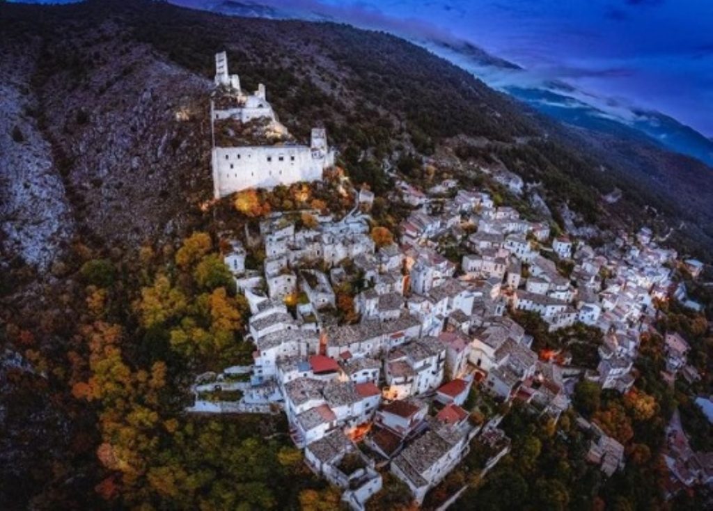 Abruzzo - Roccacasale