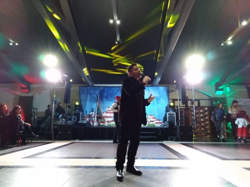 Elías - Presentación