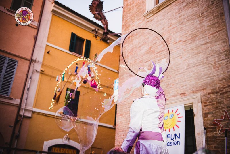 Tudo pronto em Urbania para o feriado nacional da Befana - italiani.it