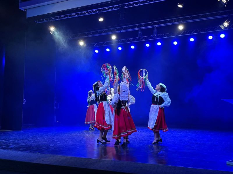 danzas - Azul Y Luces