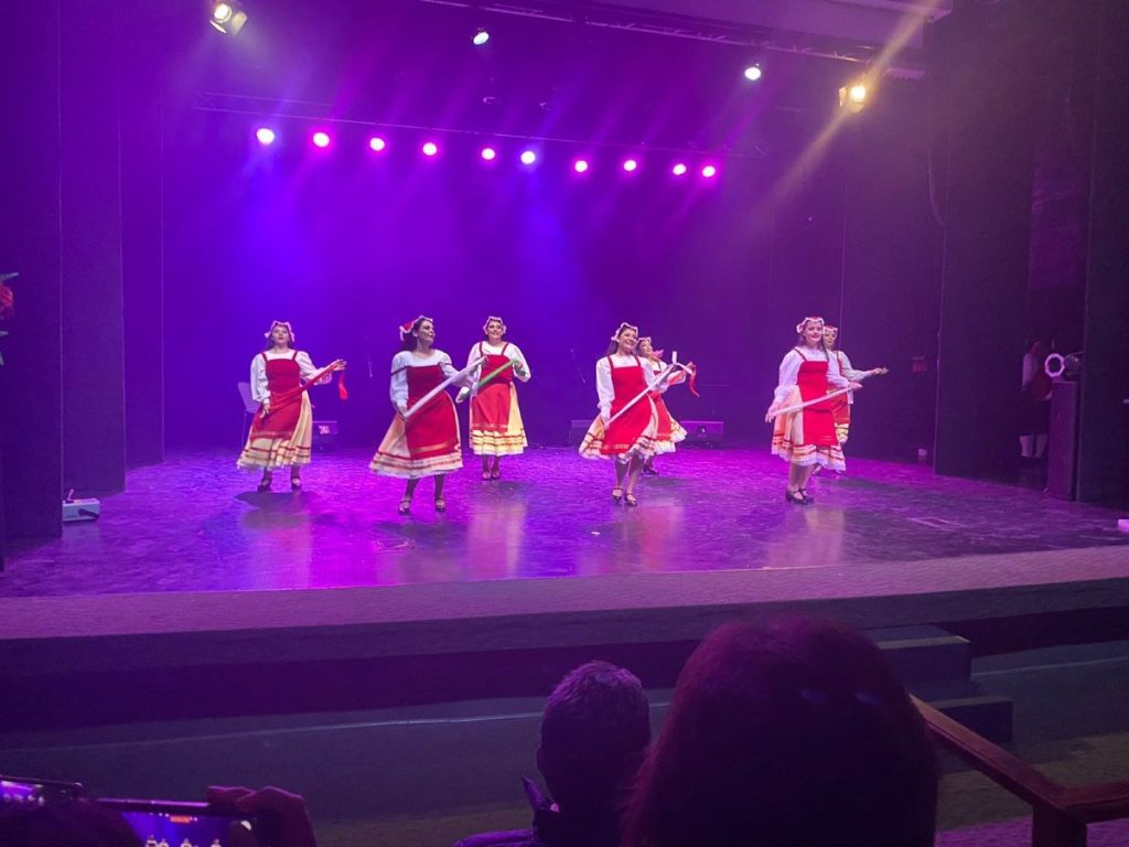 danzas - Escenario Lila