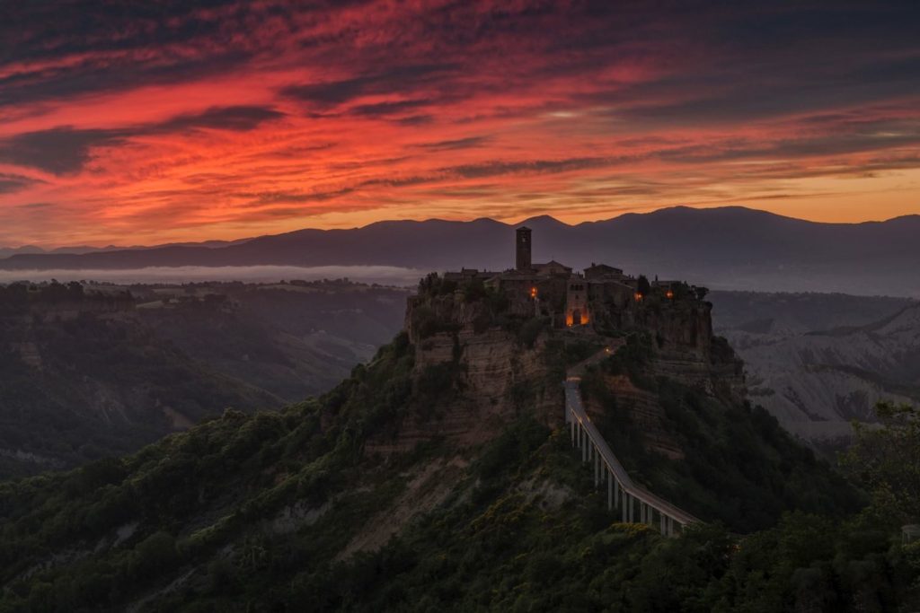 Civita Di Bagnoregio Está Por Desaparecer