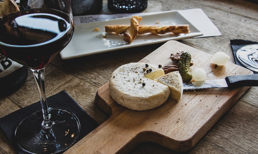 queso - vino