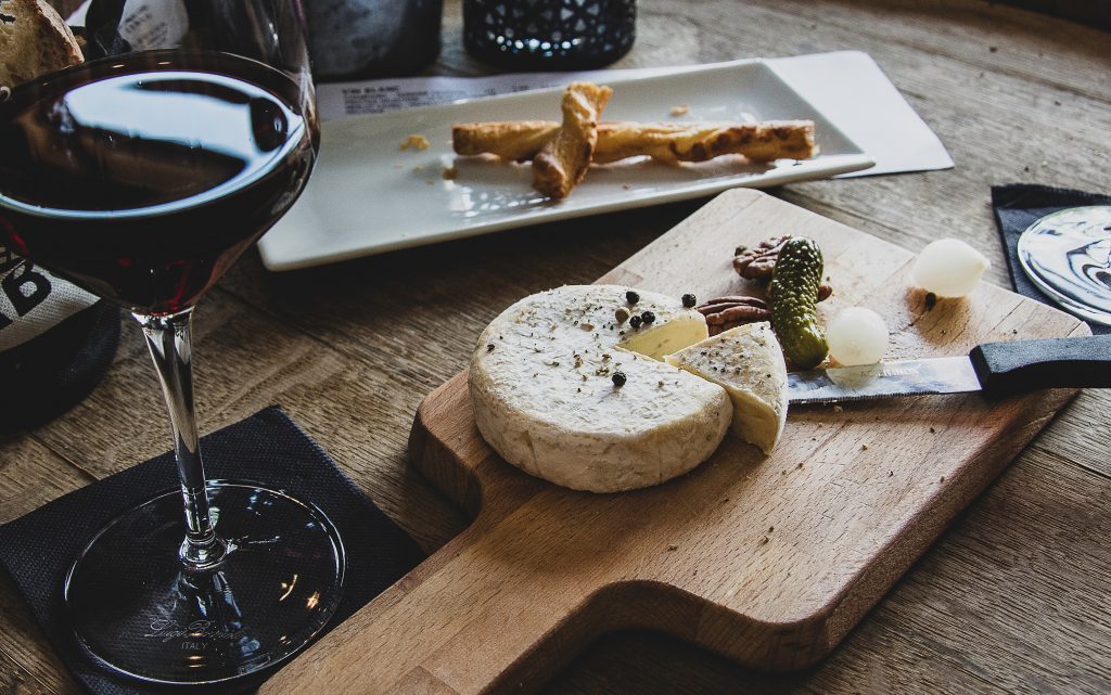 queso - vino