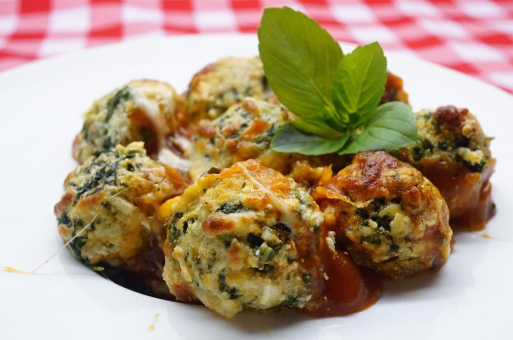 Malfatti - Con Salsa De Tomates