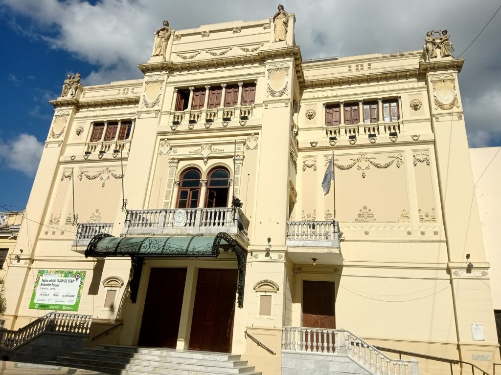 arquitectura italianizante - fachada teatro vera
