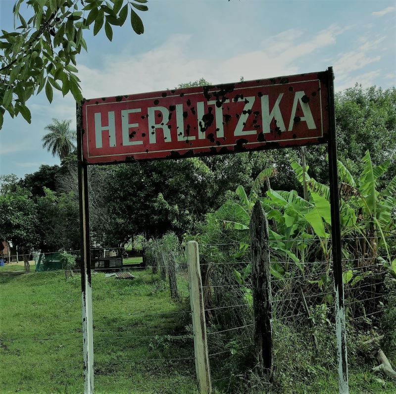 Herlitzka - Cartel Pueblo