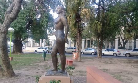 Taragui - Estatua Taragui Portada