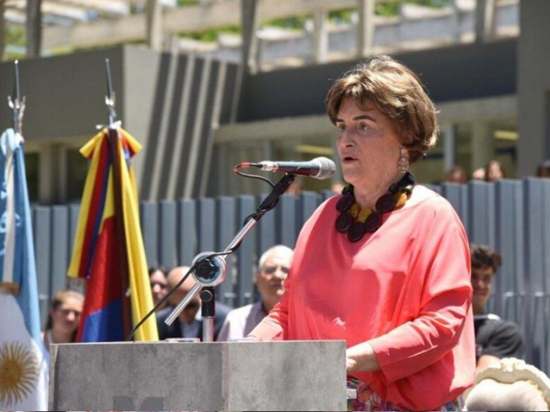 centro oncologico - Discurso De Elena