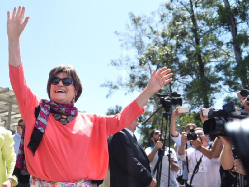 centro oncologico - Elena Saluda Feliz