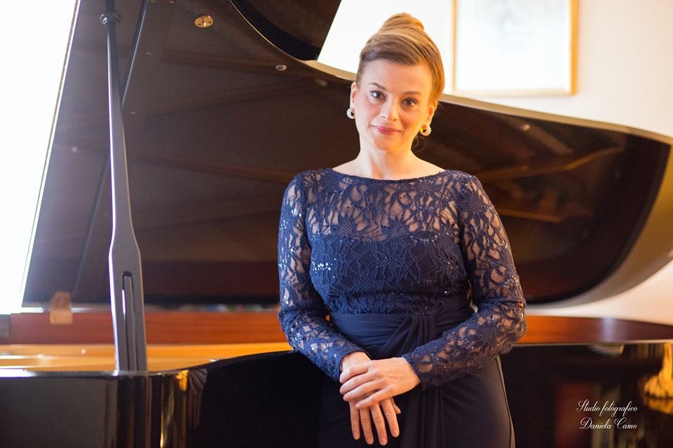 Ingrid Carbone pianista