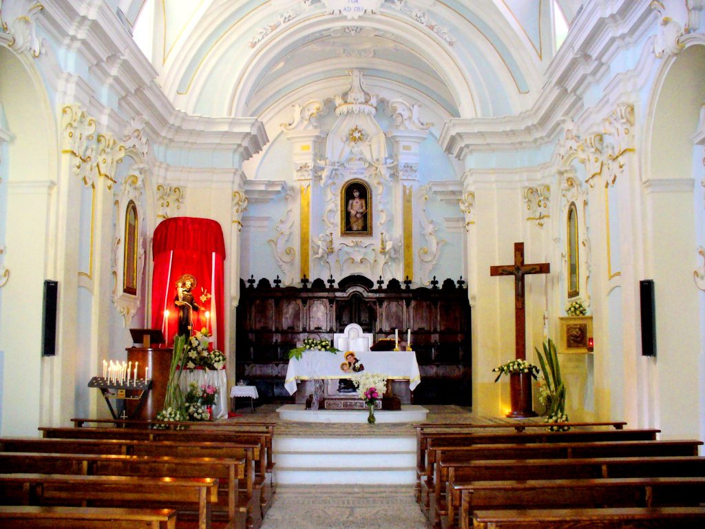Sant'Antonio da Padova, La navata