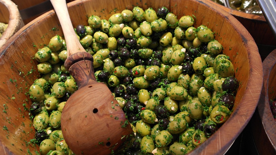 Olive Preparate in salamoia