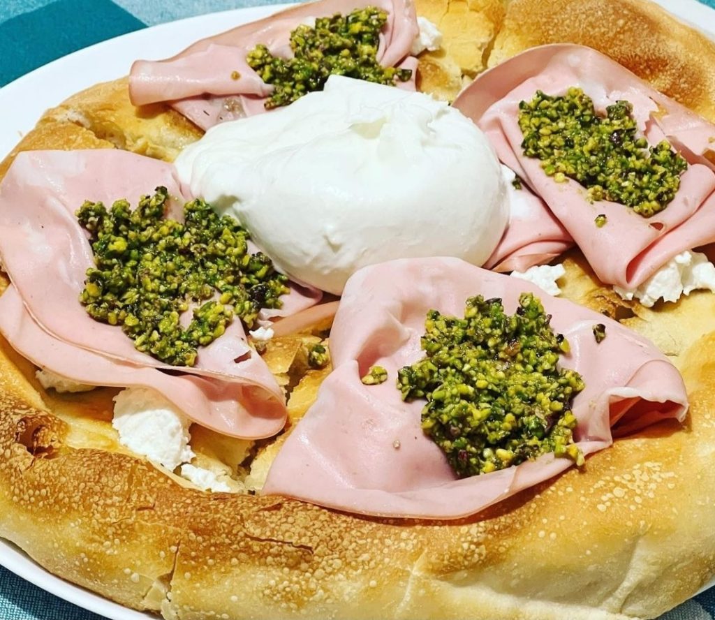 Pizza Mortadella Pistacchi E Bufala