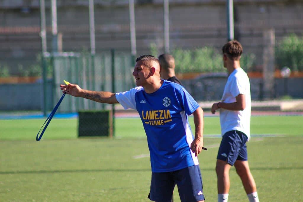 F Scardamaglia