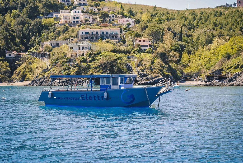 Elettra Boat