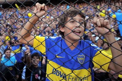 Tifoso del Boca Juniors in trepida attesa del match