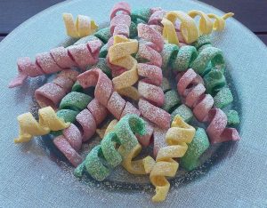 baked streamers on a serving plate