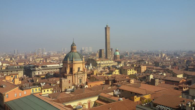 i sette segreti di Bologna - Panorama di Bologna dalla Basilica di San Petronio