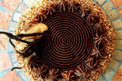 Chocolate hypnotizes pear - cake viewed from above