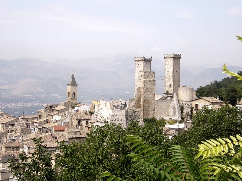 Lady GaGa et Madonna- Pacentro, ville d'origine de Madonna