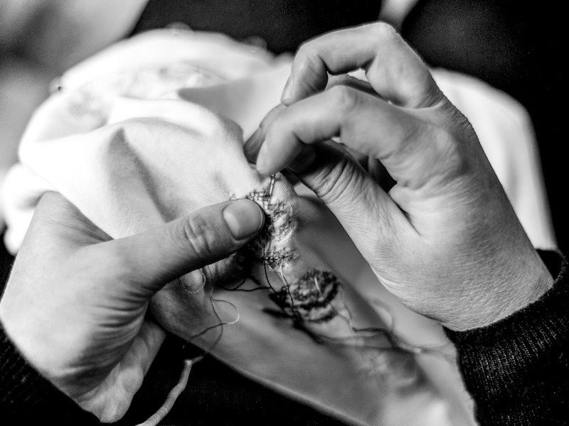 Arte Del Ricamo. Mani.