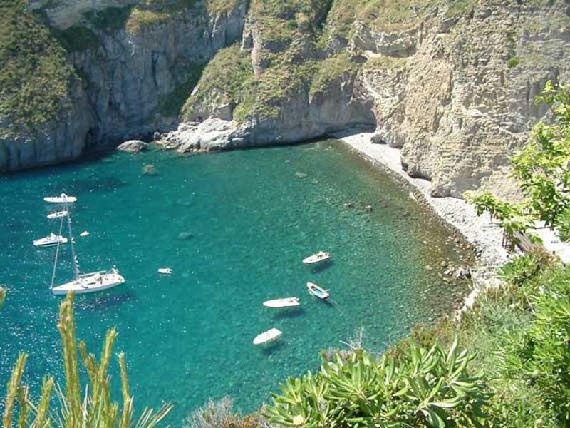 bay of the Sorgeto of Ischia