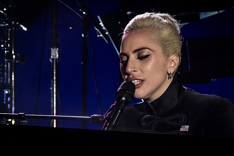 lady Gaga e Madonna- Lady Gaga durante un concerto