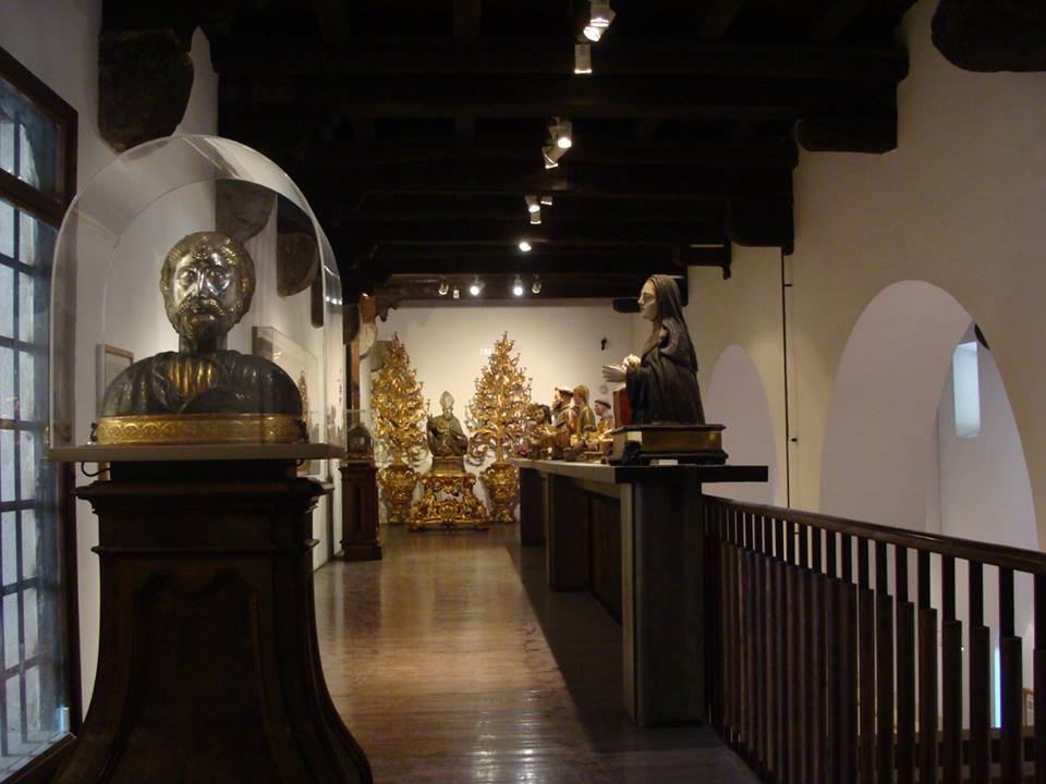 monastero santa chiara - il museo racchiude la storia dell'antica costruzione
