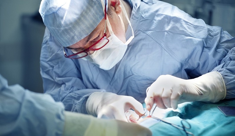 migliore cardiochirurgo del mondo - foto di un chirurgo