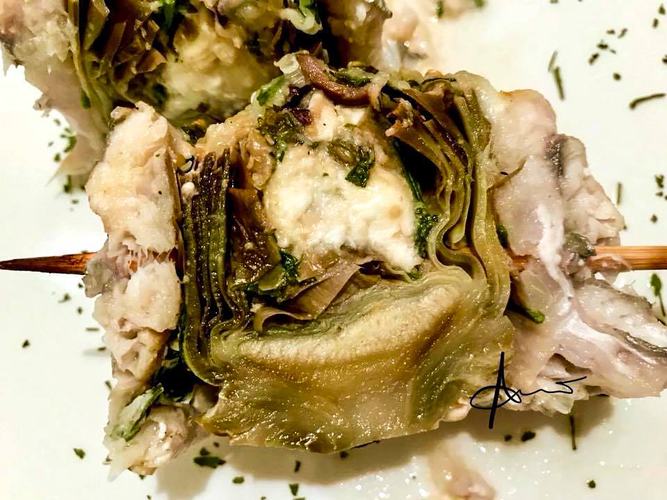 interno della girella di pesce sciabola con carciofi e provola