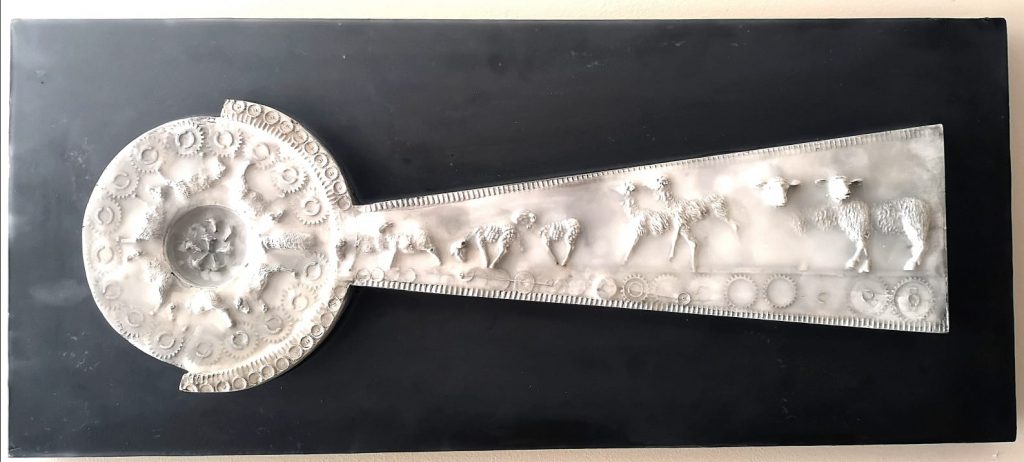 Catanzaro Academy of Fine Arts - creation of a marble key depicting animals