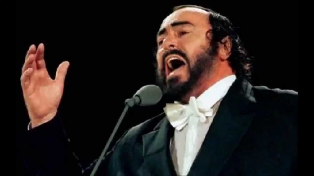 Luciano Pavarotti in concert