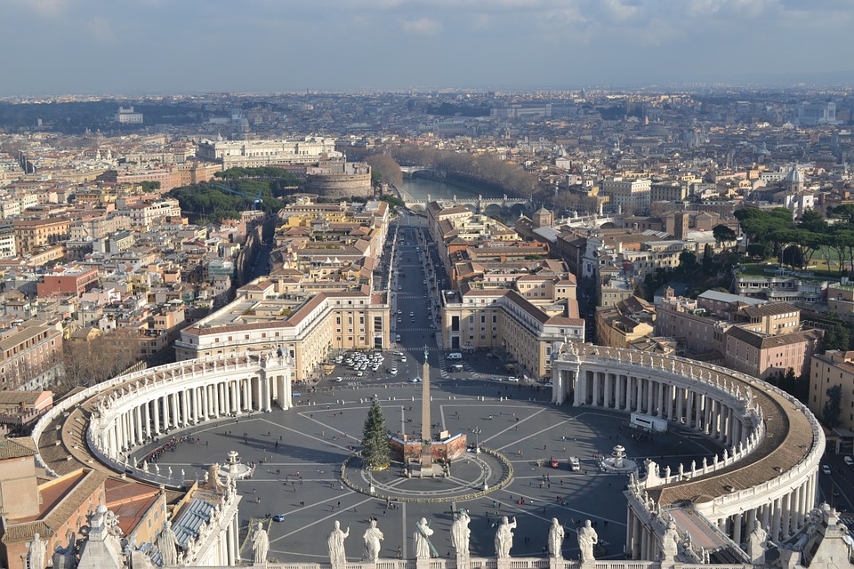 the basilica and Bernini colonnade