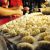frisch zubereitete und gestreckte Knödel