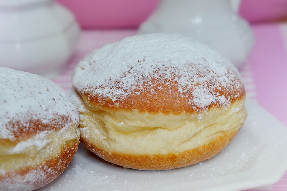 beignets fourrés à la crème