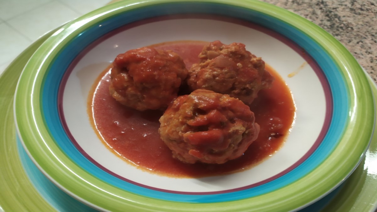 plate with meatballs for carnival